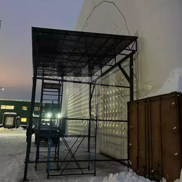навес из сотового поликарбоната с односкатной крышей